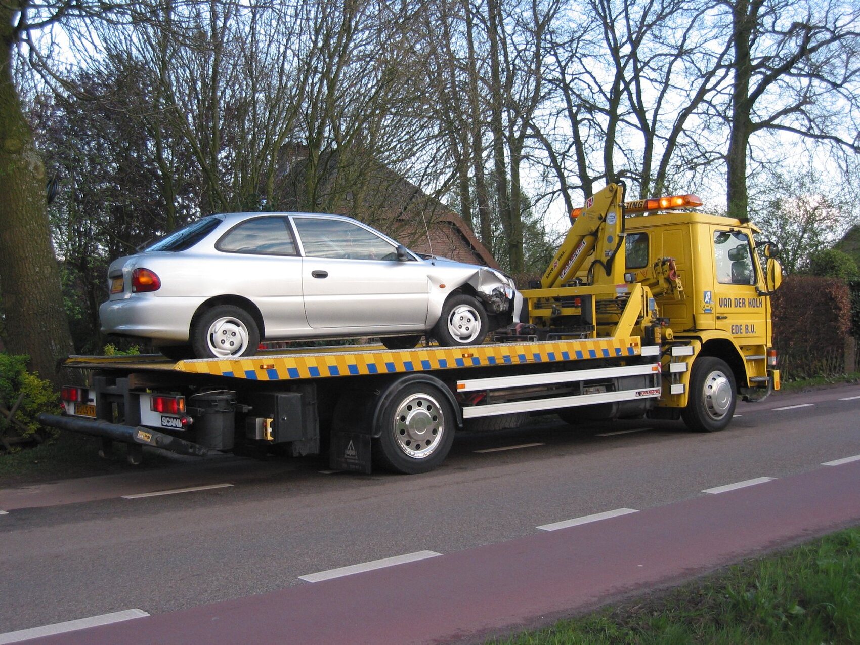Darmowy transport i lawetowanie — skup aut Katowice